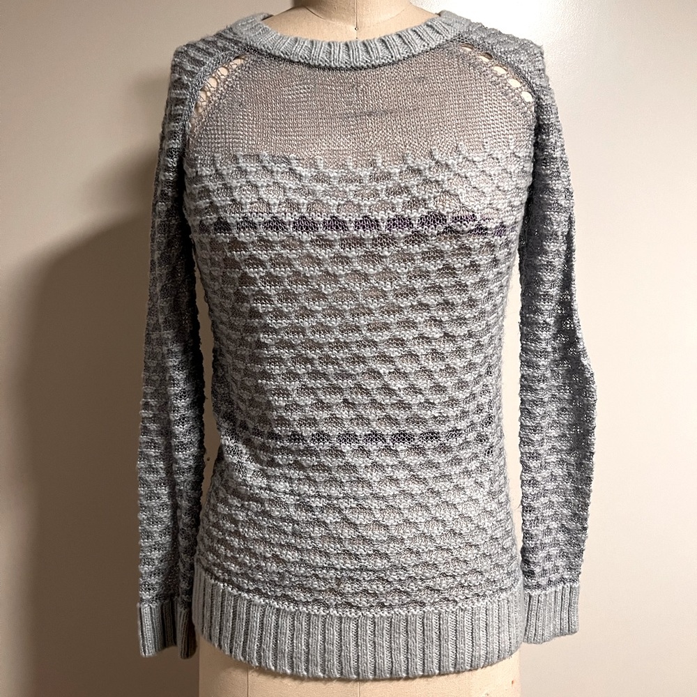 Frenchi knit sweater with delicate scalloped pattern